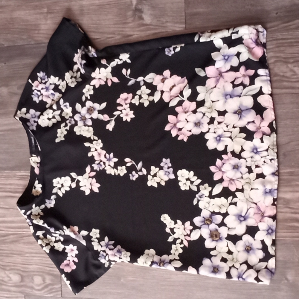 Forever 21 flower print blouse
